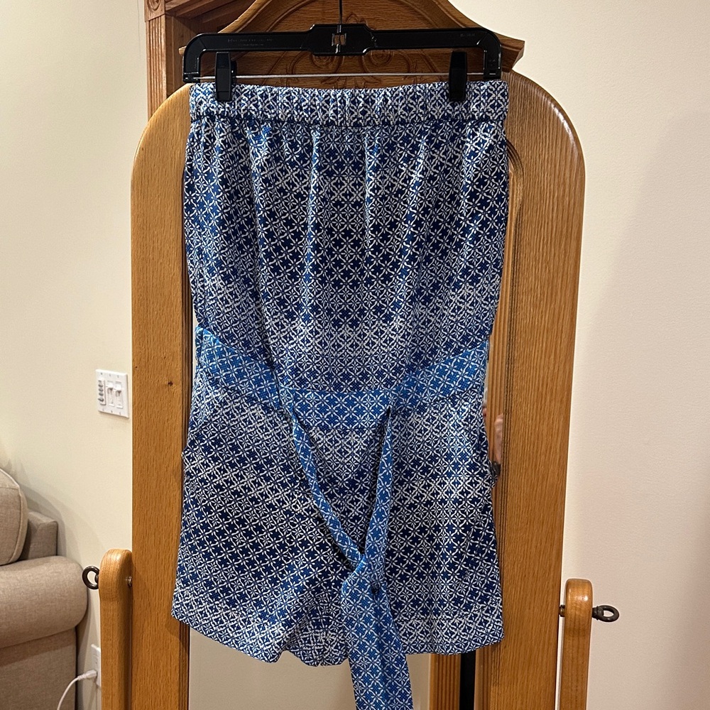 DVF Blue  Patterned Tie-Waist elastic short romper with pockets